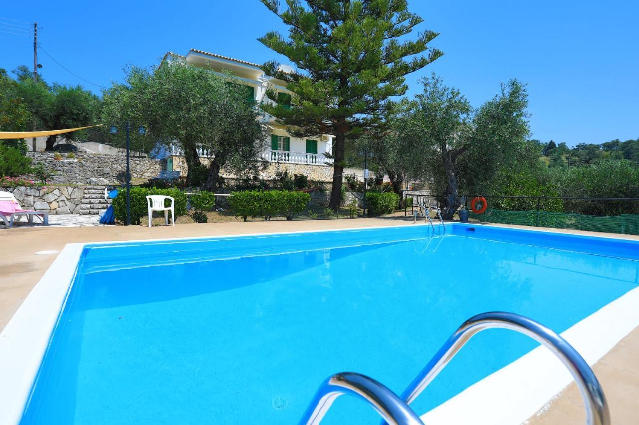 Fran Apartments Agios Spyridon  エクステリア 写真